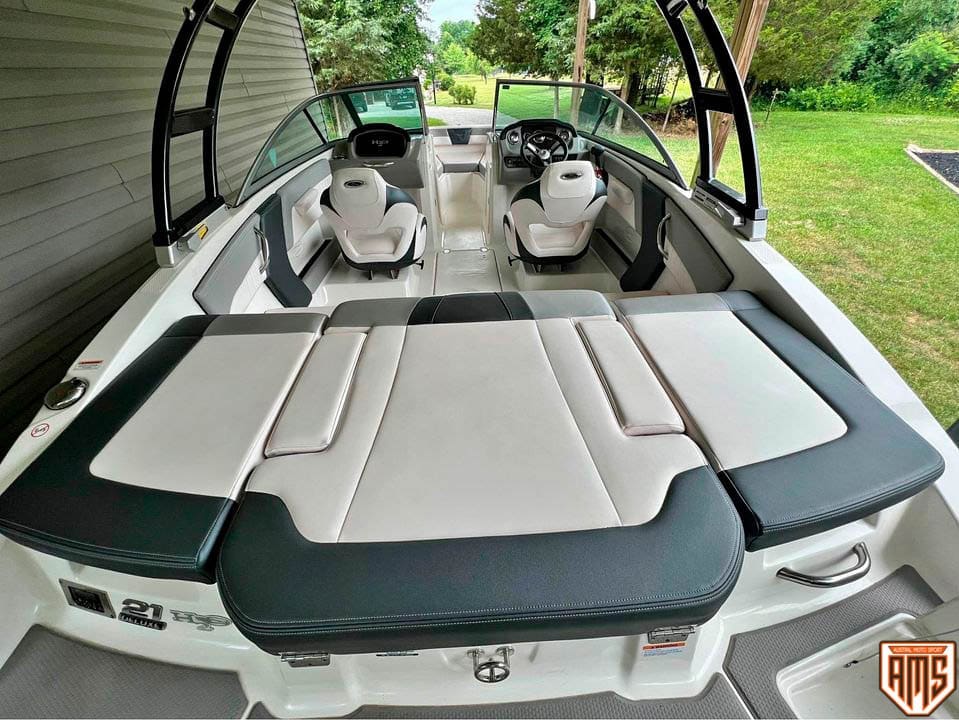 bote chaparral h2o sport 210