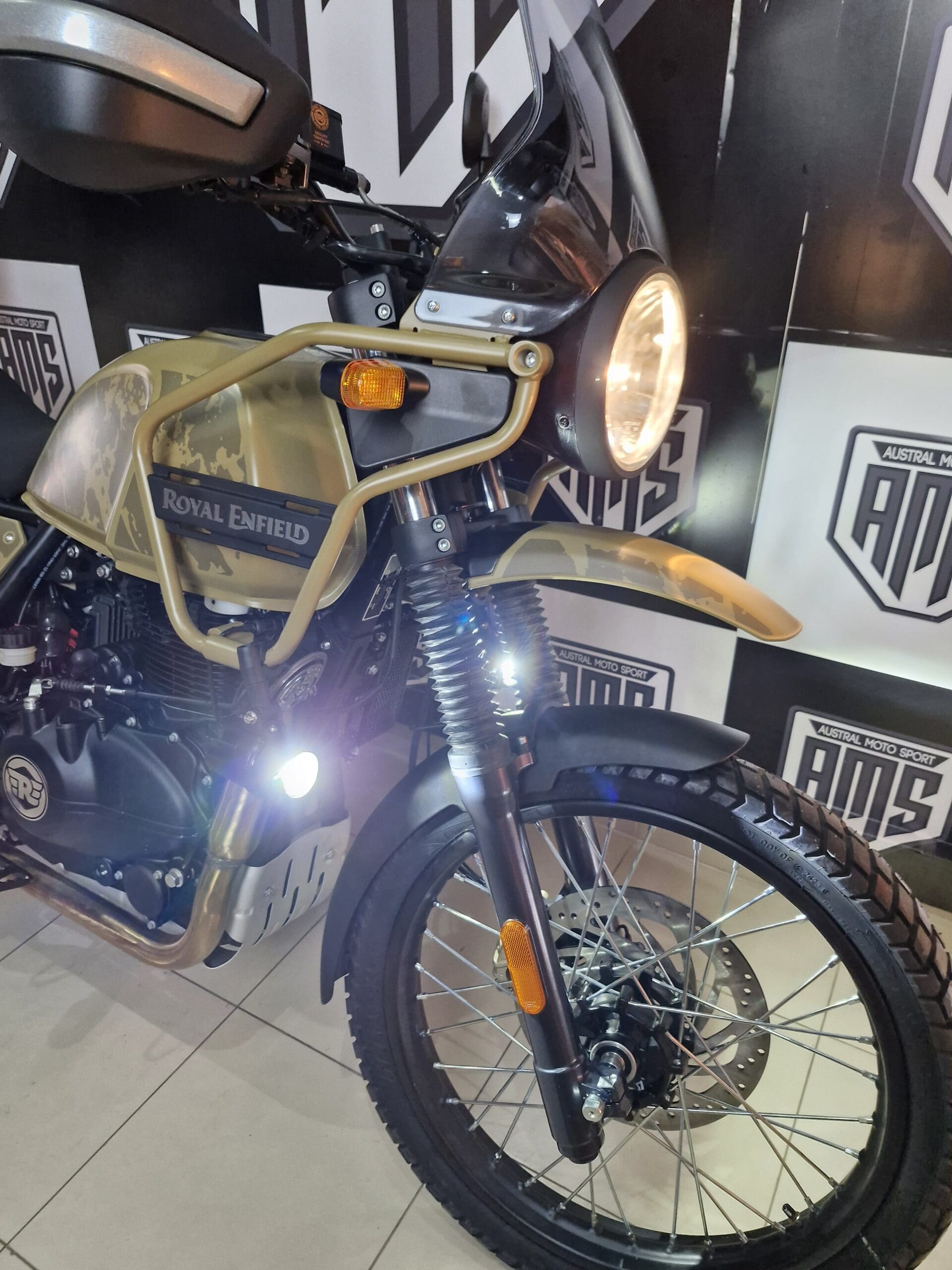 Neblineros Royal Enfield Himalayan